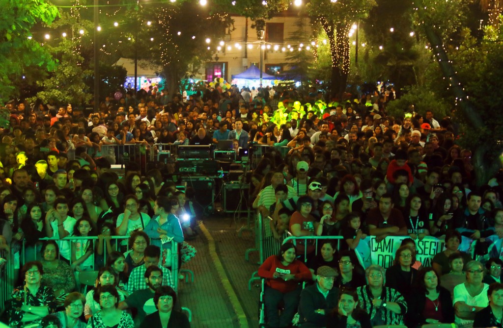 Plaza Repleta Sábado