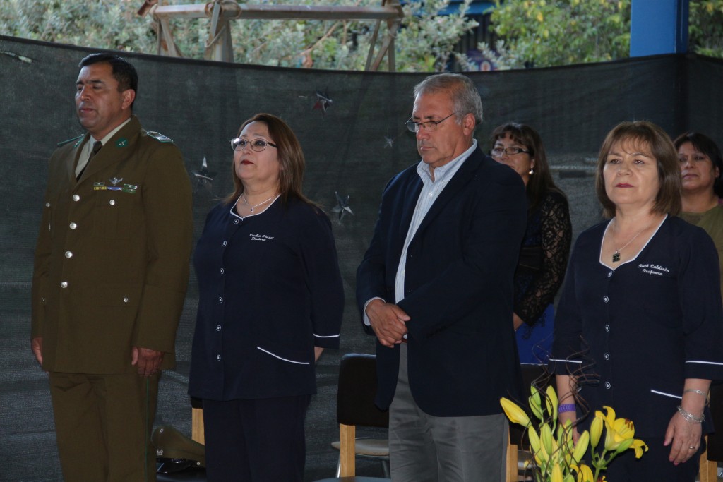 Alcalde Reyes y Escuela Alegría Catán