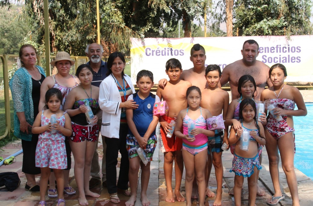TALLERES DE NATACION CESFAM