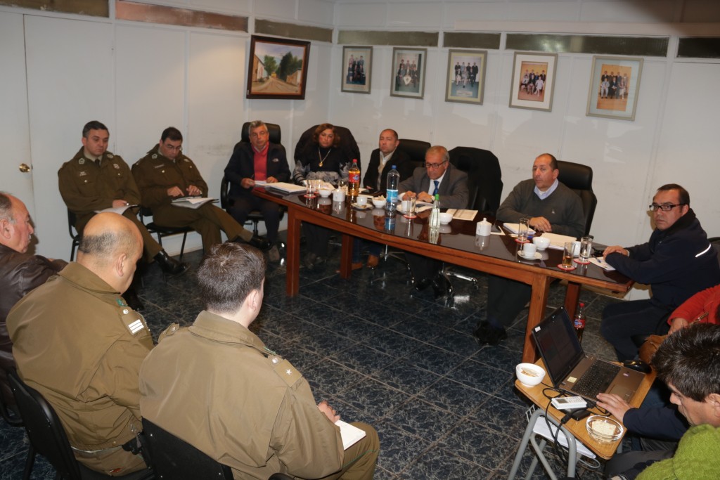 Reunión Concejo y Carabineros