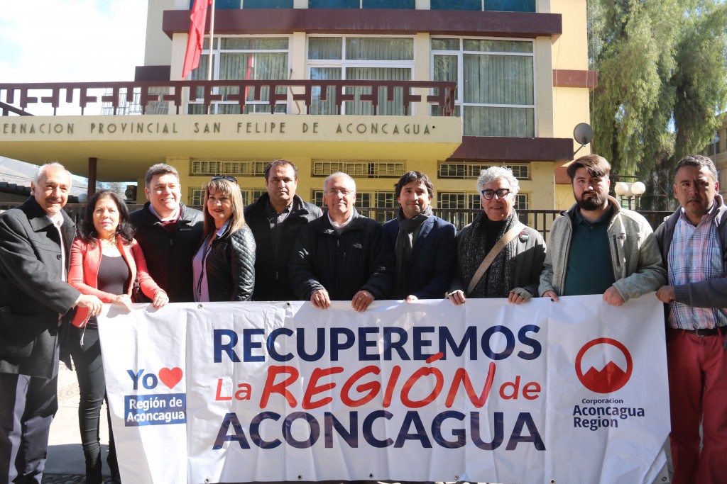 ALCALDES Y DIRIGENTES