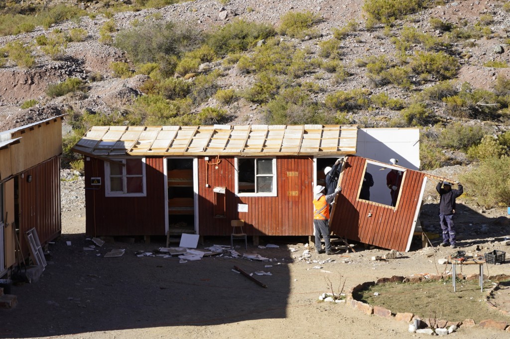 Demolición campamento 2