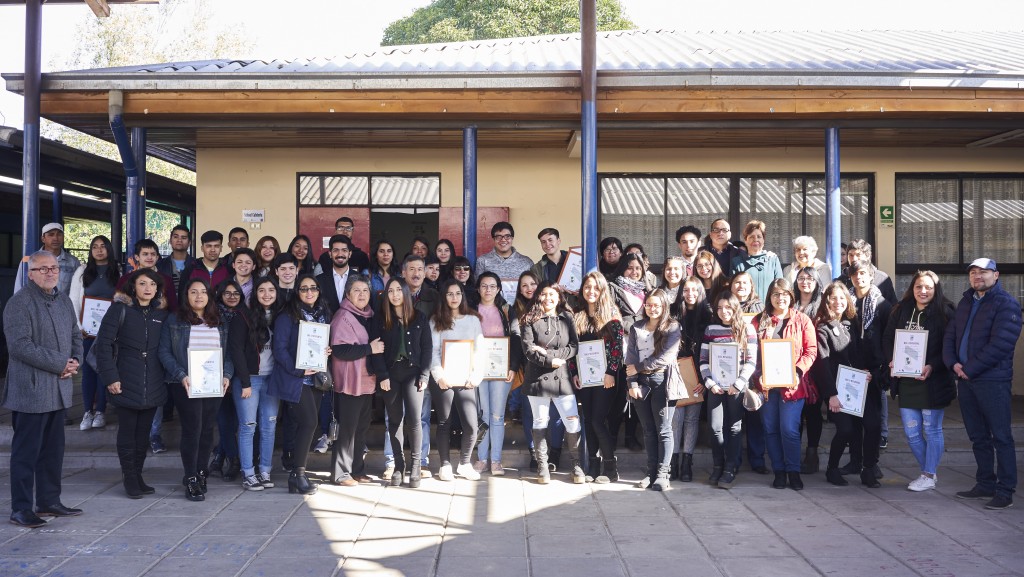 Foto Grupal Becas Municipal 2019